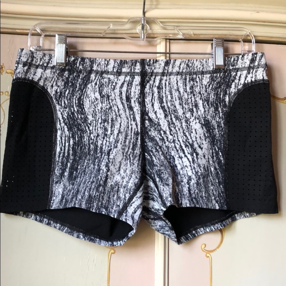 Lululemon Swim shorts size 8